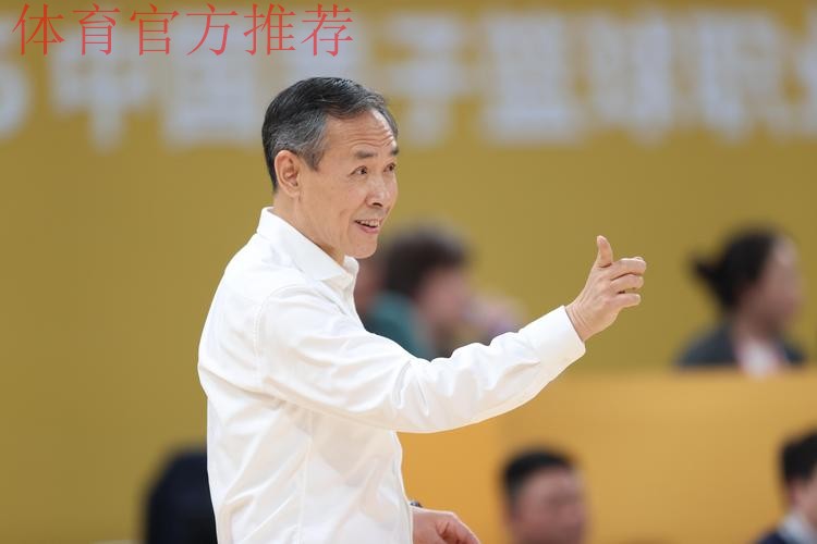 北京主帅许利民：曾凡博尚未和球队沟通好 引进赵睿因看到他蜕变